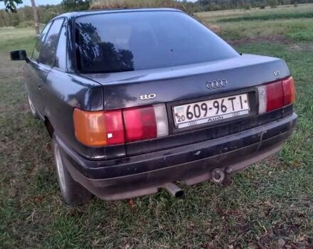Синий Ауди 80, объемом двигателя 1.8 л и пробегом 350 тыс. км за 1000 $, фото 3 на Automoto.ua