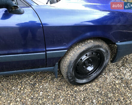 Синий Ауди 80, объемом двигателя 1.8 л и пробегом 200 тыс. км за 1150 $, фото 3 на Automoto.ua
