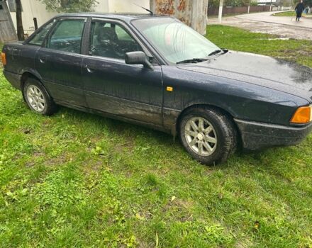 Синий Ауди 80, объемом двигателя 1.6 л и пробегом 323 тыс. км за 1600 $, фото 1 на Automoto.ua
