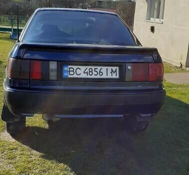 Синий Ауди 80, объемом двигателя 1.8 л и пробегом 300 тыс. км за 1300 $, фото 4 на Automoto.ua