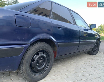 Синий Ауди 80, объемом двигателя 1.8 л и пробегом 227 тыс. км за 1200 $, фото 5 на Automoto.ua
