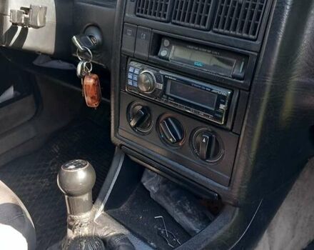 Синий Ауди 80, объемом двигателя 1.78 л и пробегом 317 тыс. км за 1500 $, фото 13 на Automoto.ua
