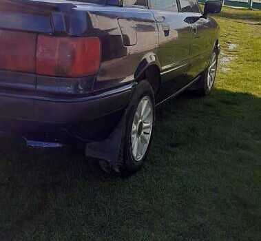 Синий Ауди 80, объемом двигателя 1.8 л и пробегом 300 тыс. км за 1300 $, фото 3 на Automoto.ua