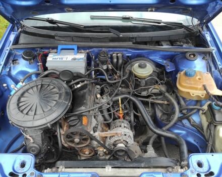 Синий Ауди 80, объемом двигателя 1.8 л и пробегом 415 тыс. км за 2700 $, фото 15 на Automoto.ua