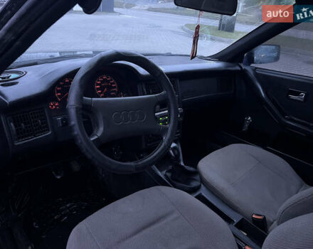 Синий Ауди 80, объемом двигателя 1.78 л и пробегом 256 тыс. км за 1250 $, фото 11 на Automoto.ua