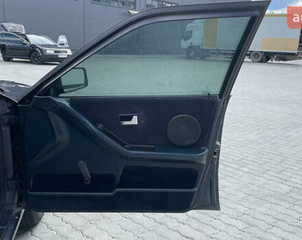 Синий Ауди 80, объемом двигателя 1.78 л и пробегом 300 тыс. км за 2600 $, фото 20 на Automoto.ua