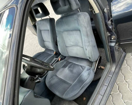 Синий Ауди 80, объемом двигателя 1.78 л и пробегом 300 тыс. км за 2600 $, фото 12 на Automoto.ua