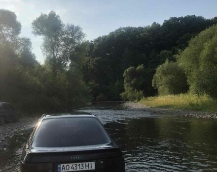 Синий Ауди 80, объемом двигателя 1.8 л и пробегом 370 тыс. км за 2200 $, фото 10 на Automoto.ua