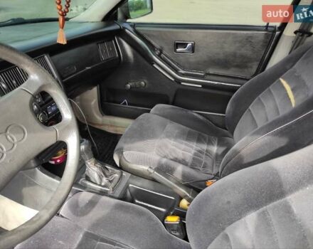 Синий Ауди 80, объемом двигателя 2 л и пробегом 375 тыс. км за 2400 $, фото 8 на Automoto.ua