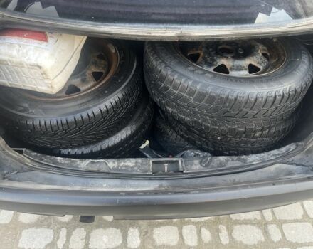 Синий Ауди 80, объемом двигателя 1.8 л и пробегом 400 тыс. км за 1500 $, фото 3 на Automoto.ua