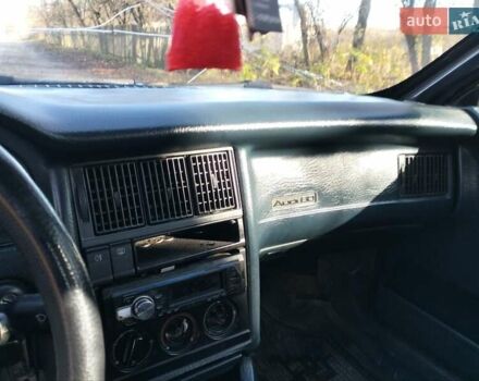 Синий Ауди 80, объемом двигателя 1.8 л и пробегом 400 тыс. км за 700 $, фото 15 на Automoto.ua