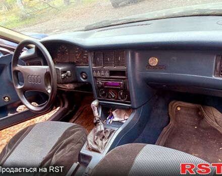 Синий Ауди 80, объемом двигателя 1.8 л и пробегом 340 тыс. км за 1500 $, фото 8 на Automoto.ua