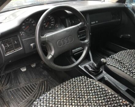 Синий Ауди 80, объемом двигателя 1.8 л и пробегом 170 тыс. км за 1500 $, фото 4 на Automoto.ua