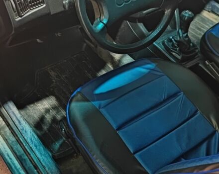 Синий Ауди 80, объемом двигателя 1.8 л и пробегом 29 тыс. км за 2000 $, фото 1 на Automoto.ua