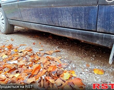 Синий Ауди 80, объемом двигателя 1.8 л и пробегом 340 тыс. км за 1500 $, фото 6 на Automoto.ua