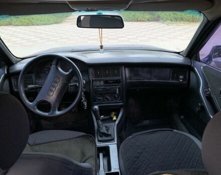 Синій Ауді 80, об'ємом двигуна 1.6 л та пробігом 400 тис. км за 1700 $, фото 4 на Automoto.ua