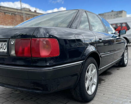 Синий Ауди 80, объемом двигателя 1.98 л и пробегом 199 тыс. км за 3800 $, фото 4 на Automoto.ua