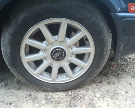 Синий Ауди 80, объемом двигателя 1.99 л и пробегом 297 тыс. км за 2700 $, фото 6 на Automoto.ua