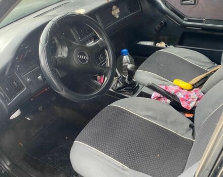 Синий Ауди 80, объемом двигателя 2 л и пробегом 350 тыс. км за 1299 $, фото 5 на Automoto.ua