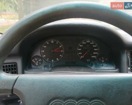 Синий Ауди 80, объемом двигателя 1.98 л и пробегом 290 тыс. км за 3000 $, фото 5 на Automoto.ua