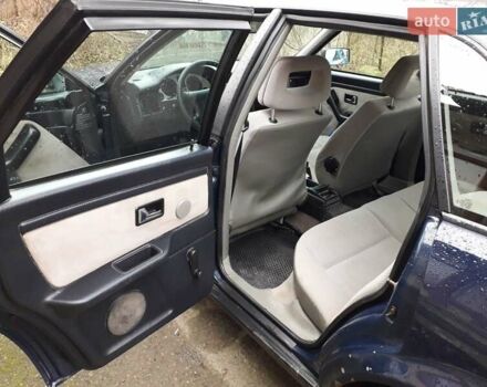 Синий Ауди 80, объемом двигателя 2 л и пробегом 300 тыс. км за 2000 $, фото 10 на Automoto.ua