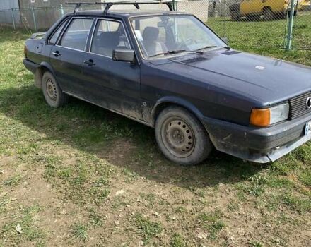 Синий Ауди 80, объемом двигателя 1.8 л и пробегом 300 тыс. км за 800 $, фото 1 на Automoto.ua