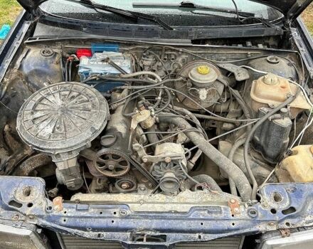 Синий Ауди 80, объемом двигателя 1.8 л и пробегом 269 тыс. км за 950 $, фото 1 на Automoto.ua