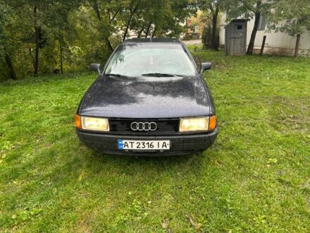 Синий Ауди 80, объемом двигателя 1.6 л и пробегом 323 тыс. км за 1600 $, фото 1 на Automoto.ua