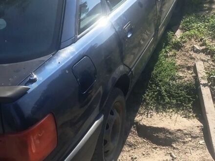 Синій Ауді 80, об'ємом двигуна 1.7 л та пробігом 300 тис. км за 2002 $, фото 1 на Automoto.ua