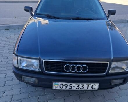 Синий Ауди 80, объемом двигателя 1.8 л и пробегом 257 тыс. км за 1600 $, фото 1 на Automoto.ua