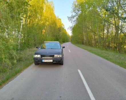 Синий Ауди 80, объемом двигателя 1.8 л и пробегом 300 тыс. км за 1400 $, фото 1 на Automoto.ua