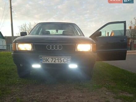 Синий Ауди 80, объемом двигателя 1.8 л и пробегом 476 тыс. км за 1550 $, фото 1 на Automoto.ua