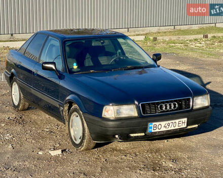 Синий Ауди 80, объемом двигателя 1.8 л и пробегом 250 тыс. км за 1950 $, фото 1 на Automoto.ua