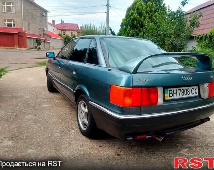 Синий Ауди 80, объемом двигателя 1.8 л и пробегом 258 тыс. км за 1750 $, фото 1 на Automoto.ua