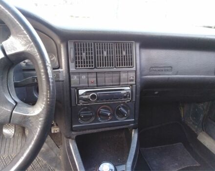 Синий Ауди 80, объемом двигателя 2 л и пробегом 220 тыс. км за 2500 $, фото 1 на Automoto.ua