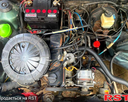 Зеленый Ауди 80, объемом двигателя 1.6 л и пробегом 0 тыс. км за 1600 $, фото 10 на Automoto.ua