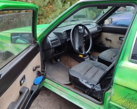 Зеленый Ауди 80, объемом двигателя 1.6 л и пробегом 500 тыс. км за 600 $, фото 5 на Automoto.ua