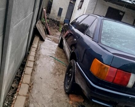 Зеленый Ауди 80, объемом двигателя 1.8 л и пробегом 300 тыс. км за 800 $, фото 2 на Automoto.ua