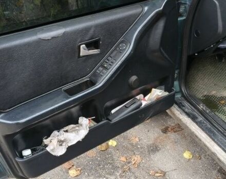 Зеленый Ауди 80, объемом двигателя 2.3 л и пробегом 450 тыс. км за 1065 $, фото 4 на Automoto.ua