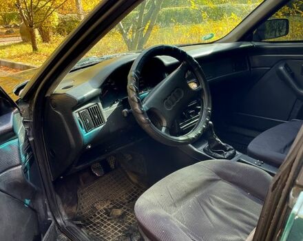 Зеленый Ауди 80, объемом двигателя 2 л и пробегом 300 тыс. км за 1850 $, фото 5 на Automoto.ua