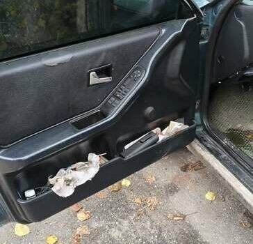 Зеленый Ауди 80, объемом двигателя 2.3 л и пробегом 450 тыс. км за 1065 $, фото 3 на Automoto.ua