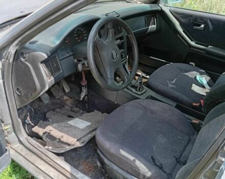 Зеленый Ауди 80, объемом двигателя 2 л и пробегом 222 тыс. км за 1400 $, фото 4 на Automoto.ua