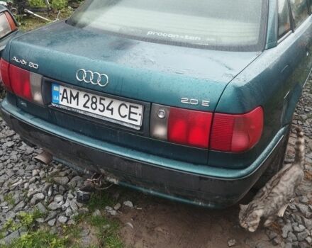 Зеленый Ауди 80, объемом двигателя 2 л и пробегом 250 тыс. км за 750 $, фото 4 на Automoto.ua