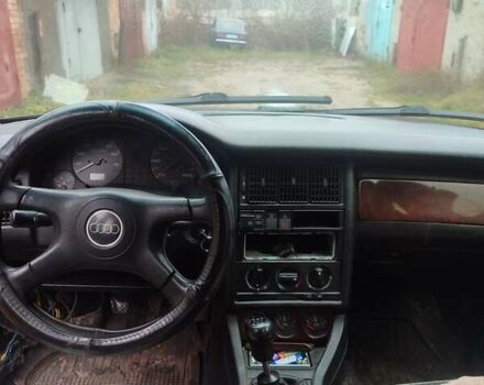 Зеленый Ауди 80, объемом двигателя 2.8 л и пробегом 327 тыс. км за 3200 $, фото 5 на Automoto.ua