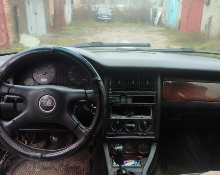 Зеленый Ауди 80, объемом двигателя 2.8 л и пробегом 327 тыс. км за 3200 $, фото 7 на Automoto.ua