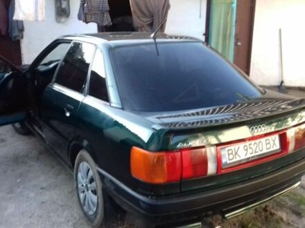 Зеленый Ауди 80, объемом двигателя 1.8 л и пробегом 1000 тыс. км за 1800 $, фото 1 на Automoto.ua