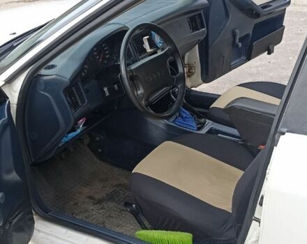 Белый Ауди 90, объемом двигателя 0 л и пробегом 291 тыс. км за 1950 $, фото 3 на Automoto.ua