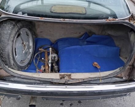 Бежевый Ауди 90, объемом двигателя 2.2 л и пробегом 333 тыс. км за 1500 $, фото 13 на Automoto.ua