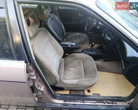 Бежевый Ауди 90, объемом двигателя 2.2 л и пробегом 290 тыс. км за 750 $, фото 7 на Automoto.ua