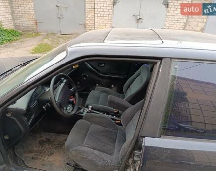 Черный Ауди 90, объемом двигателя 2.31 л и пробегом 300 тыс. км за 1600 $, фото 3 на Automoto.ua